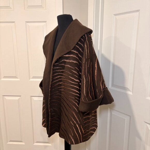 ELLEN TRACY Wool and Angora Brown Oversized Jacket with Gold Embroidery - Picture 2 of 5